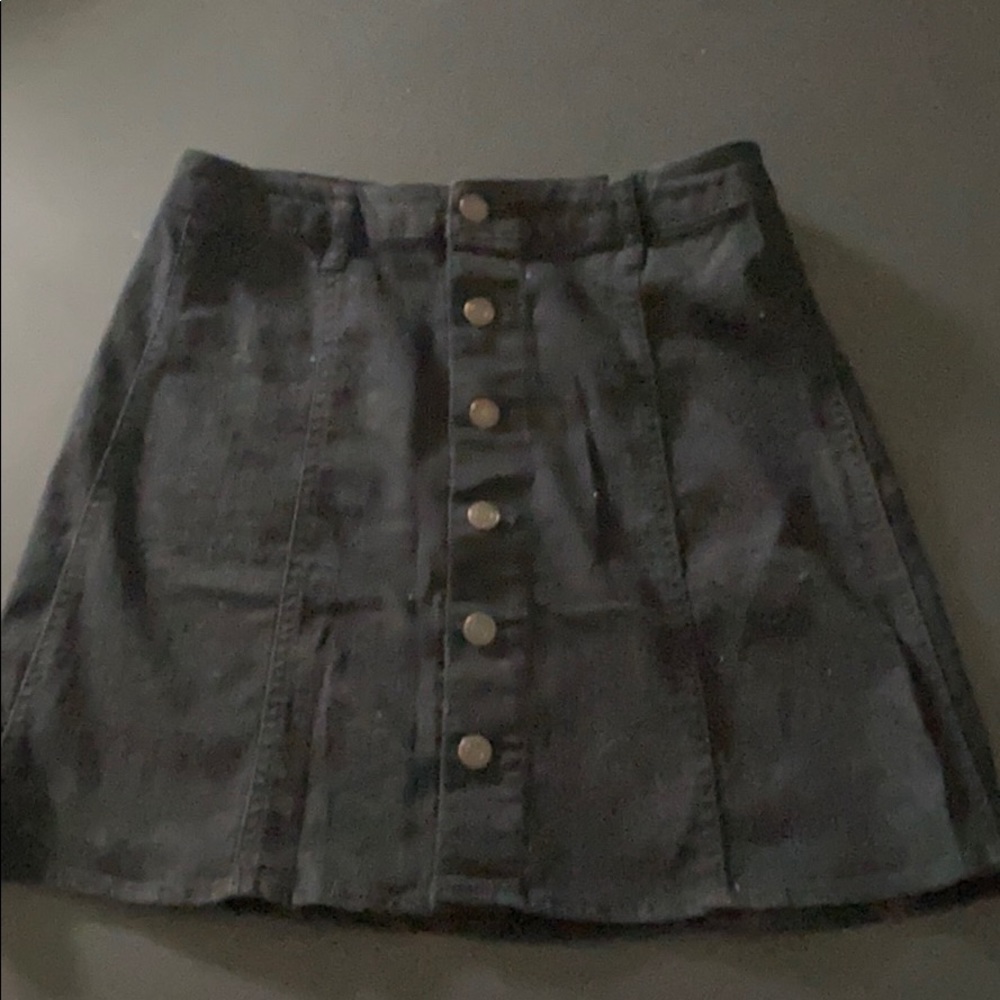 Size 6 black skirt from target